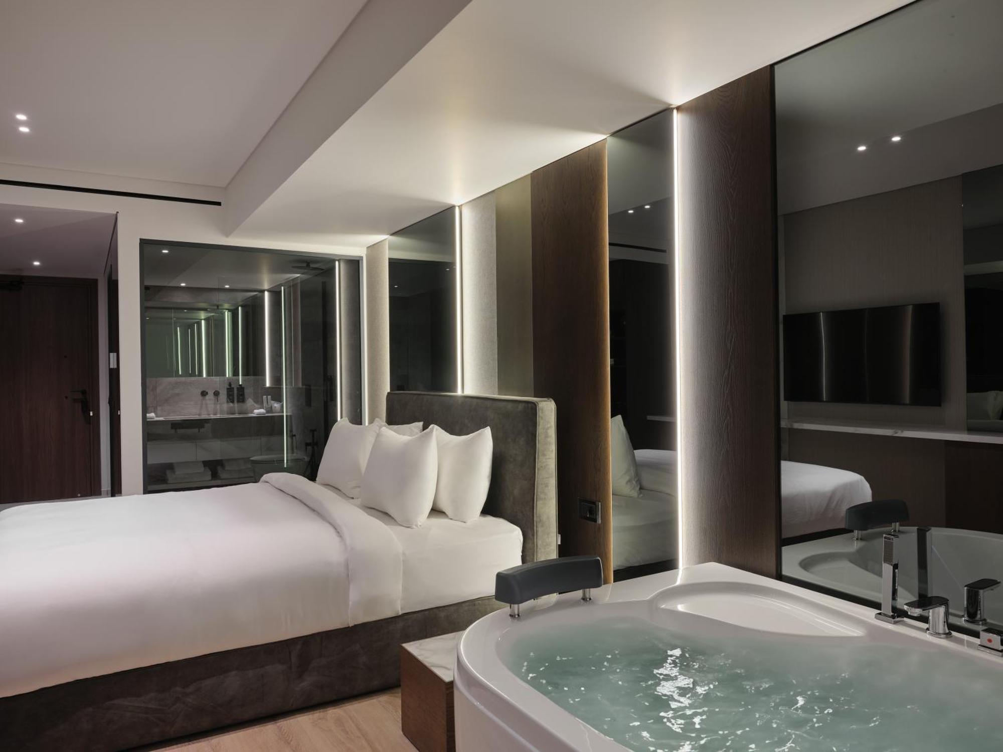 Nur Edge Aparthotel - Acropolis Skyline Athen Eksteriør billede